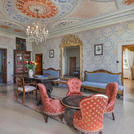 Pedone Kır Evi Lucca